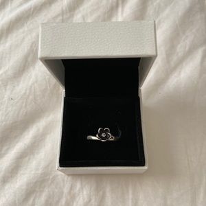 Pandora rose ring